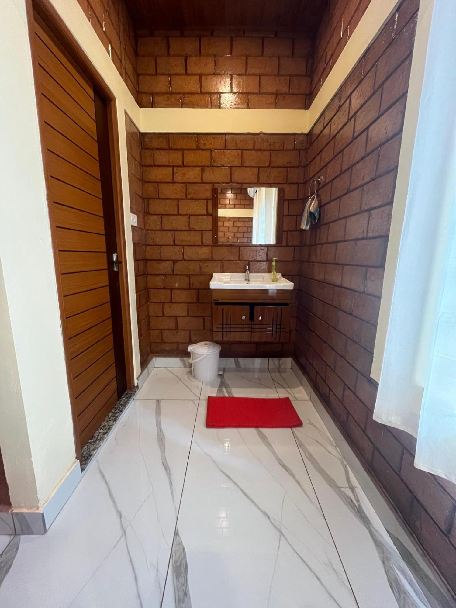 Sunset Homes Homestay Mundrothuruth